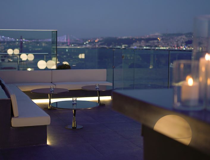 Sky Lounge 4